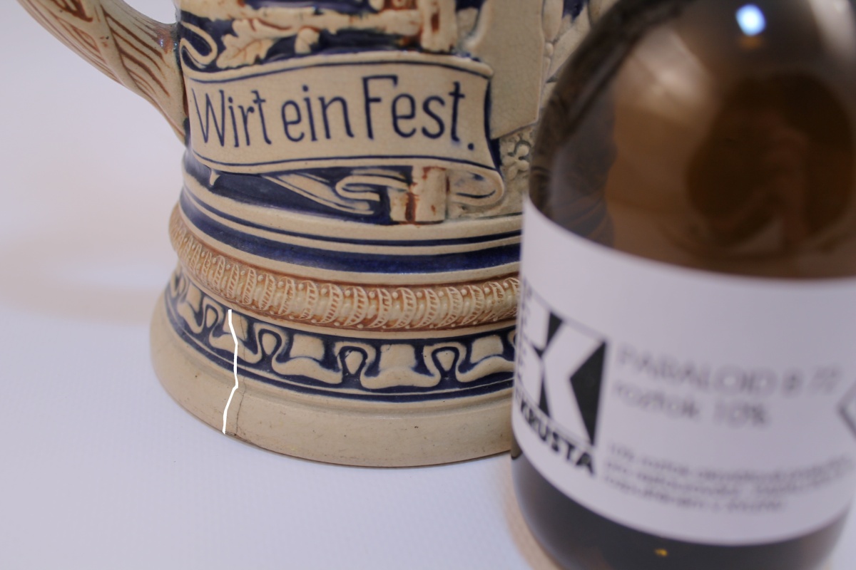 Lepení keramiky a skla