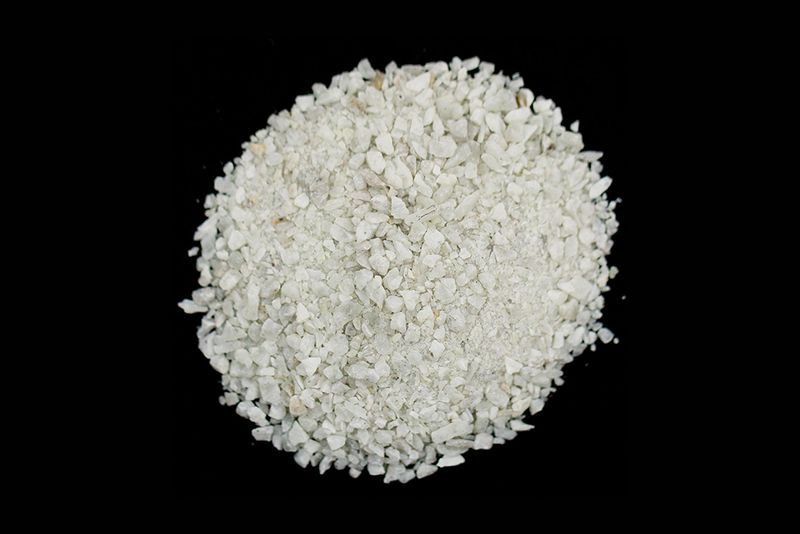 Wernerit kusy 0,1 - 2 mm, 100 g