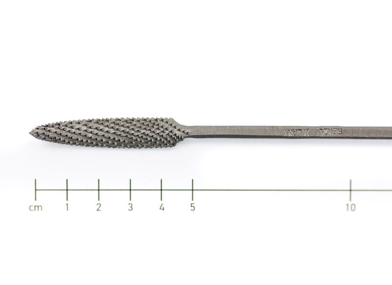 Rašple malá, špičatá / zakřivená, 18 cm