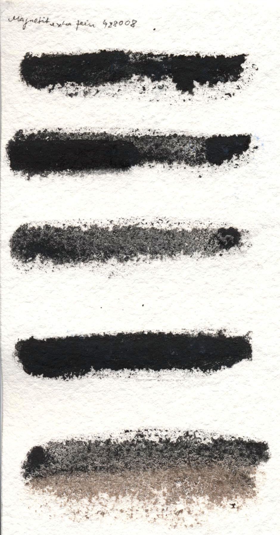 Kremer akvarel - magnetit, velmi jemný (plast, 3 x 1,8 x 1 cm)