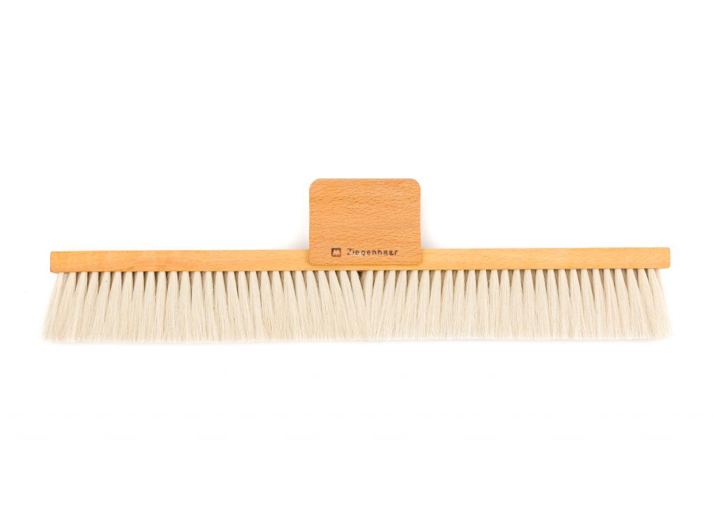 Kartáč s rukojetí kozí srst 30cm