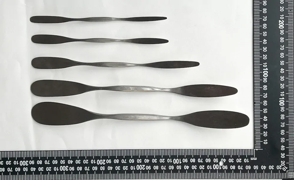 Špachtle česká, kulatá / kulatá, 7/10