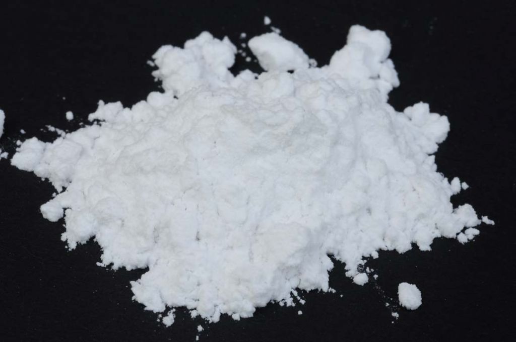 Barevné sklo, opálově bílá, neprůhledné, mletí 1, 100 g