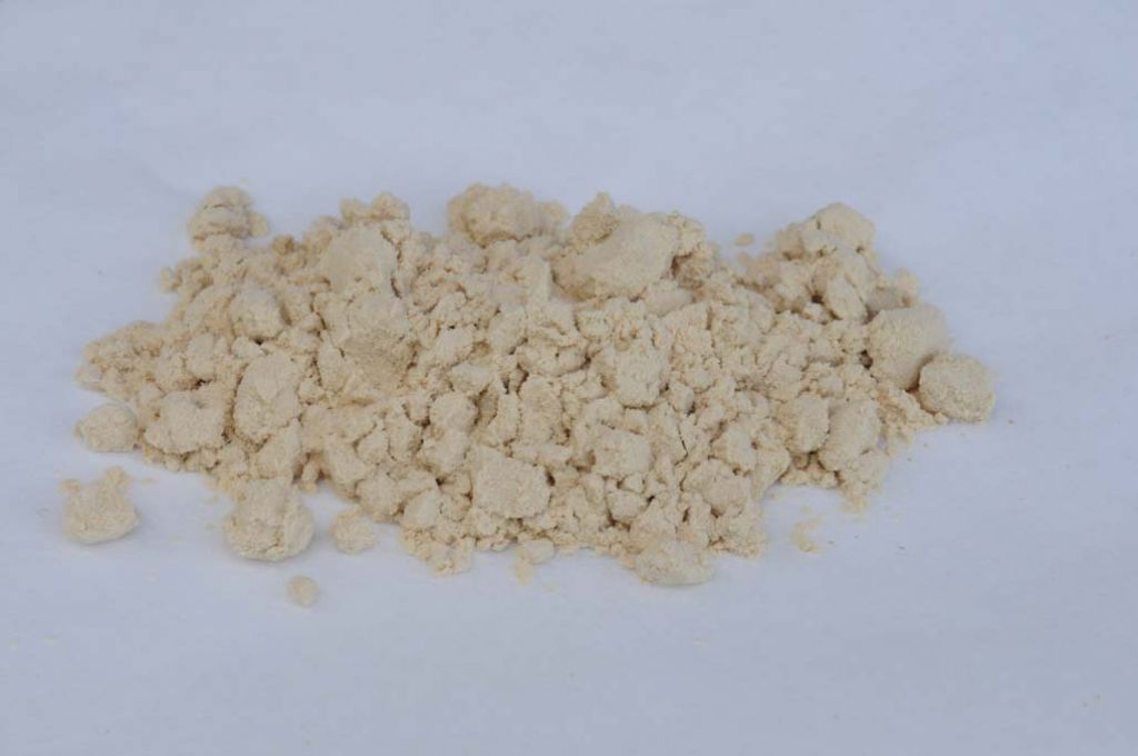 Barevné sklo, jantarově žluté, průhledné, mletí 1, 1 kg