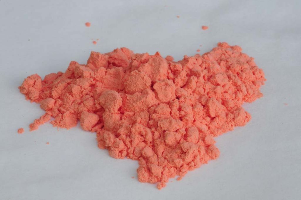 Barevné sklo, opálově oranžová, načervenalá, neprůhledná, mletí 1, 100 g