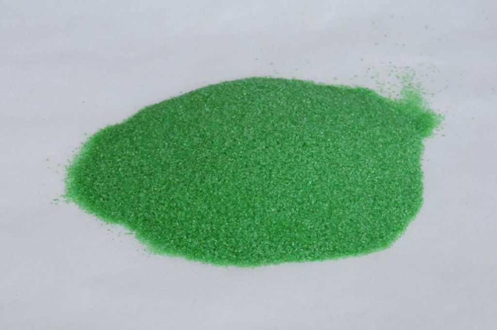 Barevné sklo, nové zelené, průhledné, mletí 5, 100 g