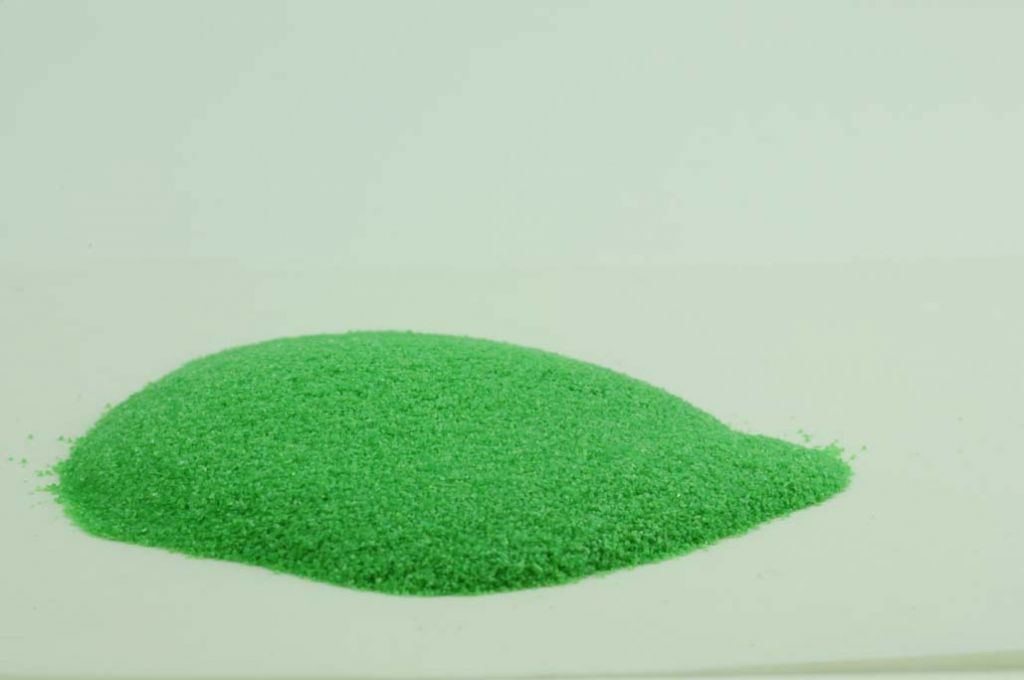 Barevné sklo, sytě zelené, neprůhledné, mletí 5, 1 kg