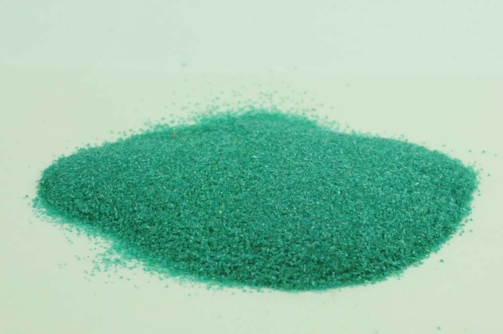 Barevné sklo, tmavě zelené, průhledné, mletí 5, 100 g