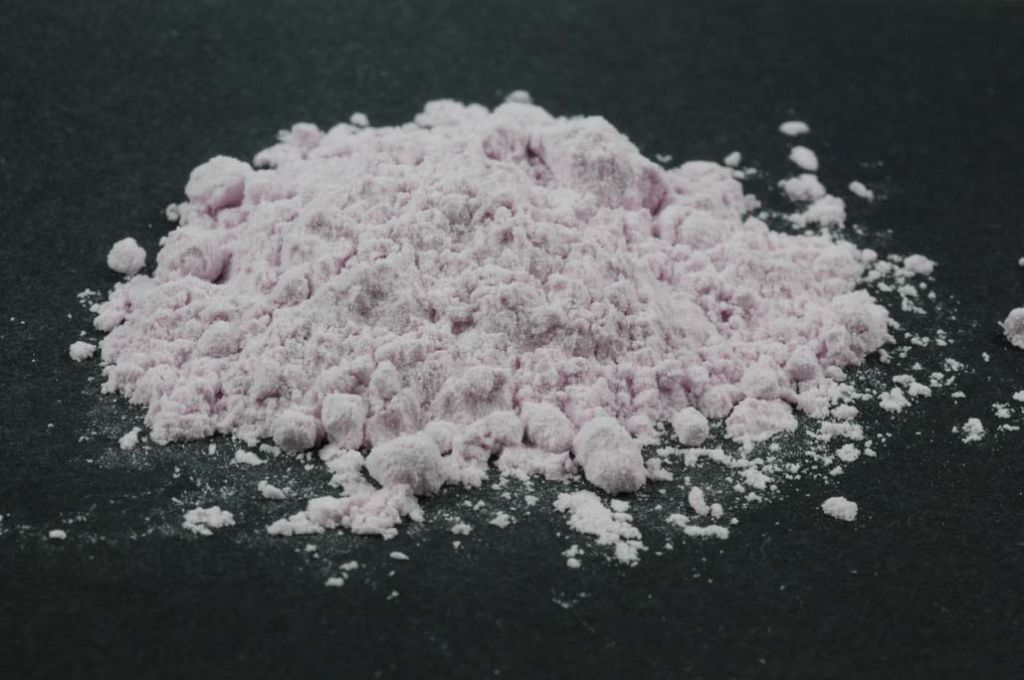Barevné sklo, jahodový opál, neprůhledné, mletí 1, 1 kg