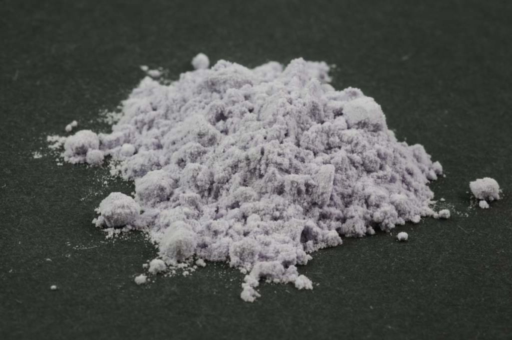 Barevné sklo, ametyst namodralé, průhledné, mletí 1, 100 g