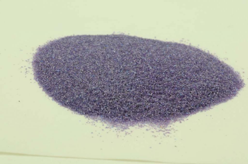 Barevné sklo, ametyst namodralé, průhledné, mletí 5, 100 g