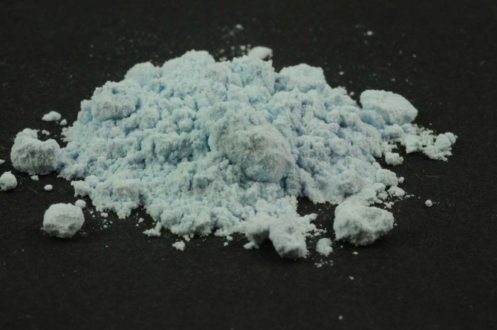 Barevné sklo, pastelově modré, neprůhledné, mletí 1, 100 g