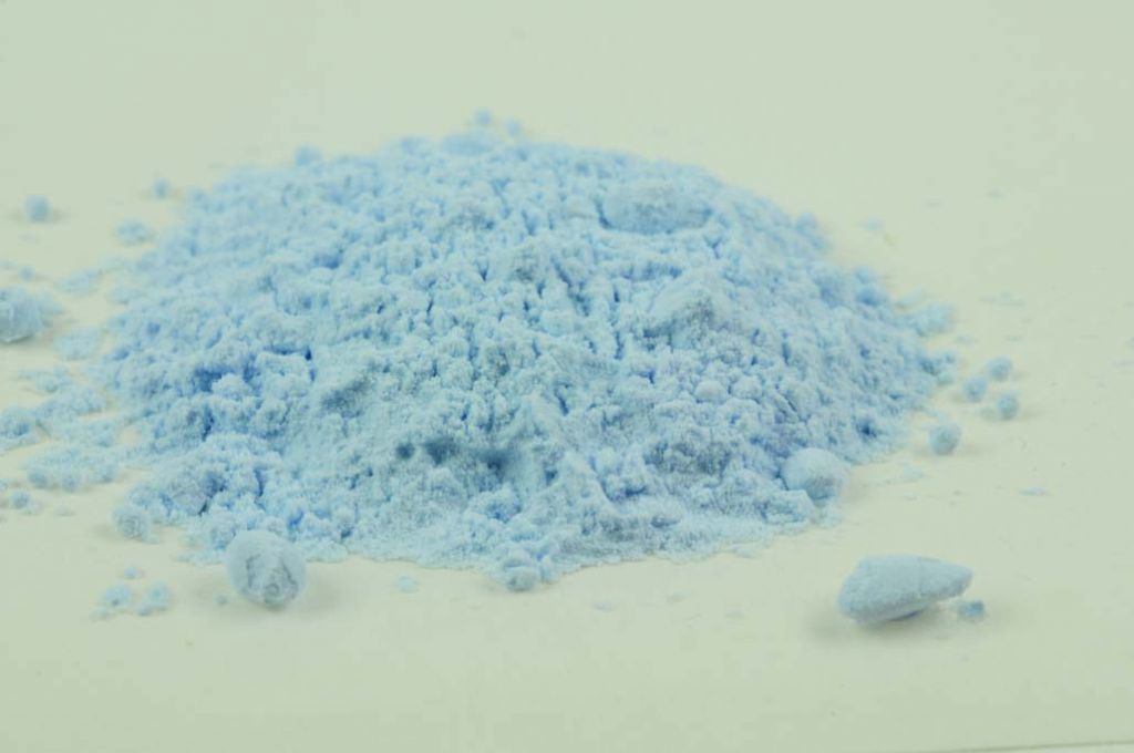 Barevné sklo, opálově-azurově modrá, neprůhledné, mletí 1, 1 kg