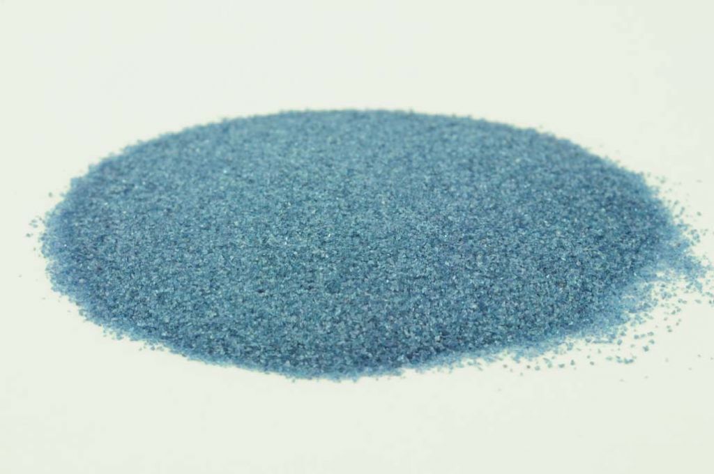 Barevné sklo, ocelově modré, průhledné, mletí 5, 100 g