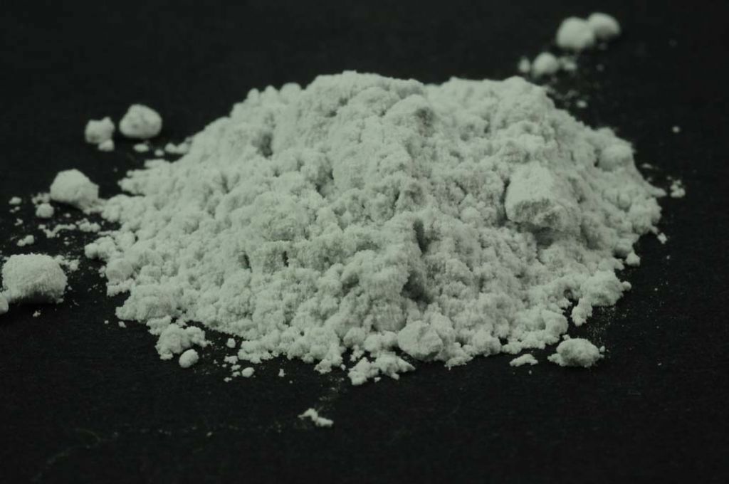 Barevné sklo, sytě šedé, neprůhledné, mletí 1, 1 kg