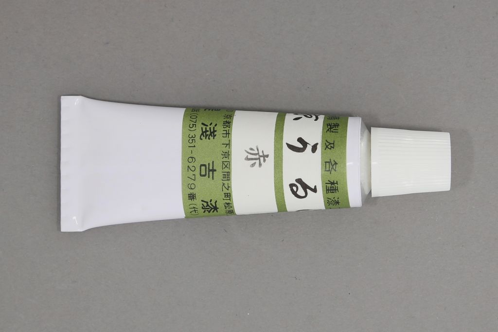 Lak Urushi, Aka, červený – obsahuje urushiol, tuba 50 g
