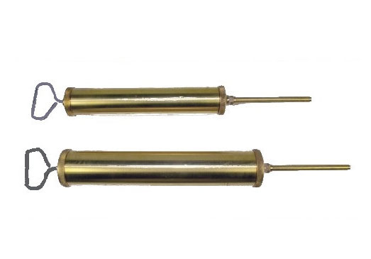 MOSAZNÁ STŘÍKAČKA o objemu 500 ml